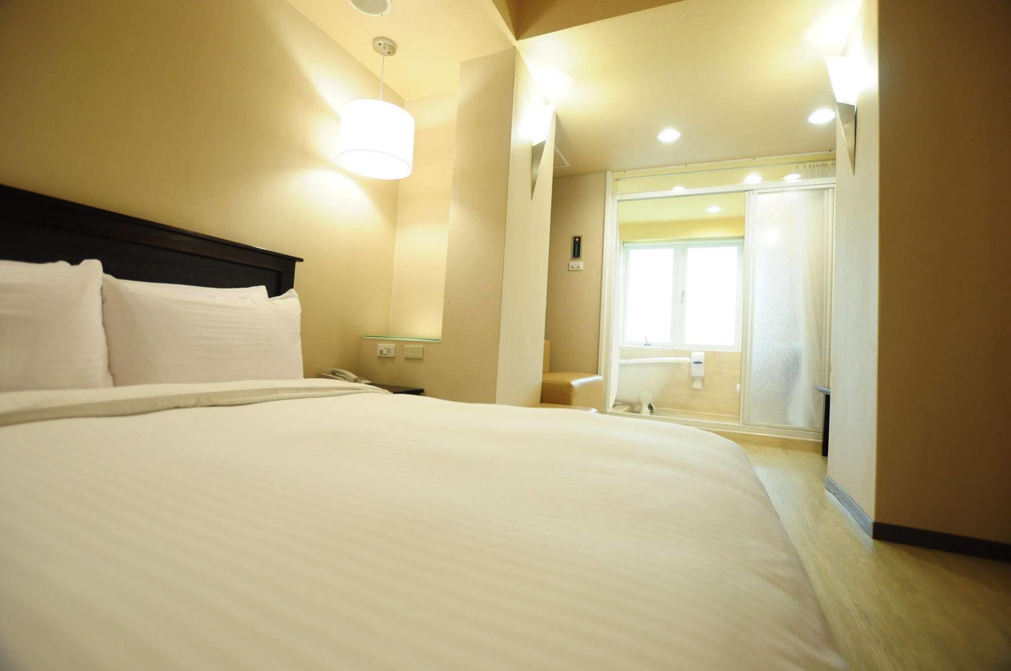 Kindness Xin Jue Jiang Hotel Kaohsiung Exterior photo